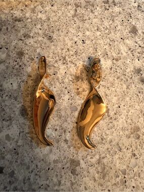 Zara Gold Tone Abstract Drop Earrings Never Worn